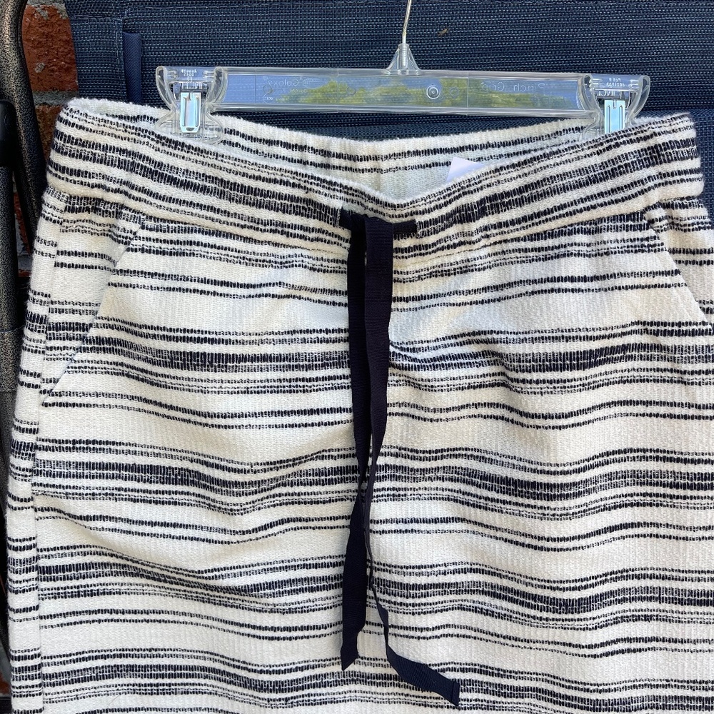 Navy & CreAm stripe Skirt
